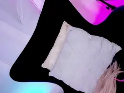 Amateur Free Porn Cam of Sue_Katy