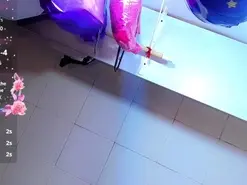 Amateur Live Sex Cam of alejandra_motta
