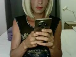 Amateur Live Porn of Lawendy