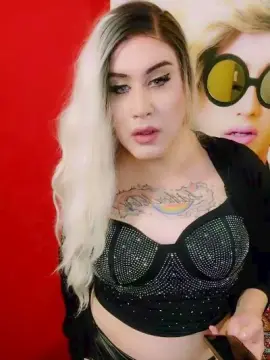 Cam4 Live Sex of zahiraCross