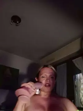 Cam4 Sex Cam of carolinda1