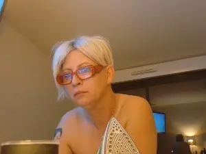 Cam4 Sex Cam of oralee820