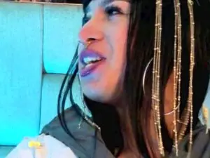 Cam4 Live Sex of Meelfox