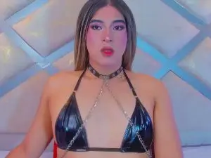 Cam4 Sex Cam of Cami_rouxx