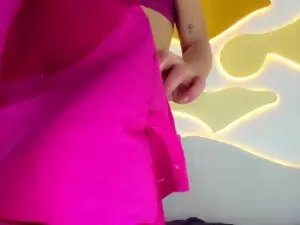 Cam4 Live Porn of NharkaHott