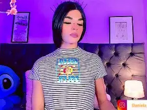 Cam4 Live Sex of Amira_Ember