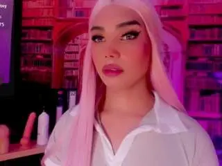 Camsoda Free Porn Cam of emeli-roushot