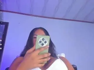 Camsoda Nude Webcam of channelss-diirty