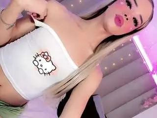 Camsoda Sex Cam of ninaa-keyli