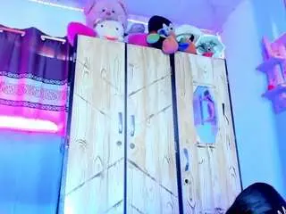Camsoda Nude Webcam of fiorelladollsxzxz
