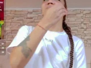 Camsoda Sex Cam of sarasmit