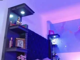 Camsoda Best Webcam of laurys-flowers