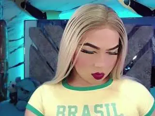 Camsoda Nude Webcam of miss-adriana