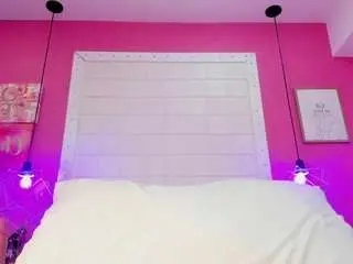Camsoda Free Live Porn of sophia-models
