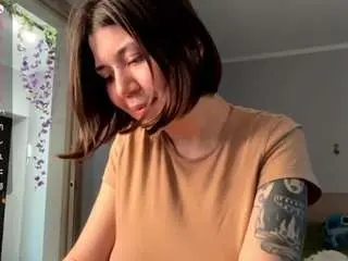 Camsoda Nude Webcam of elvinaclagg