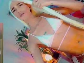Camsoda Free Porn Cam of isabellalatingirs