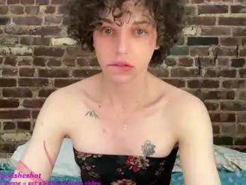 Chaturbate Live Porn of godsheshot