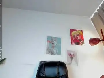 Chaturbate Live Porn of gia_demiee
