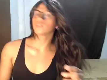 Chaturbate Live Porn of naughtyhot_star19