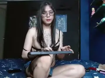 Chaturbate Nude Webcam of irisbell_
