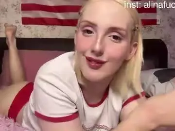 Chaturbate Best live sex cam show of llinabarbie