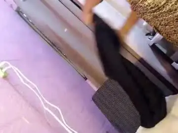 Chaturbate Live Porn of slut_kisses69