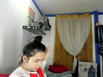 Chaturbate Adult Webcams of sarahjey