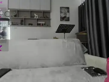Chaturbate Free Live Porn of silverfoxxxxy