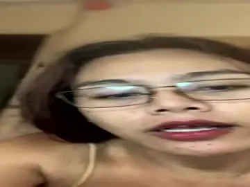 Chaturbate Live Sex Cam of girl_in_ur_dreams