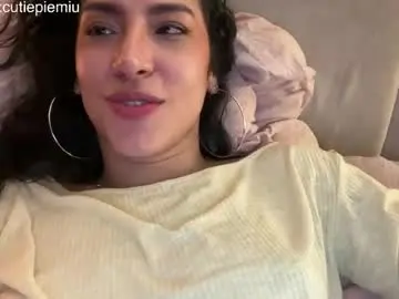 Chaturbate Sex Cam of cutiepiemiu