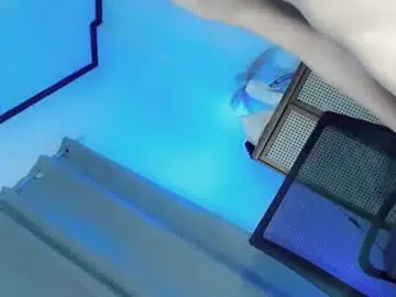 Chaturbate Free Porn Cam of lucy_juicy18