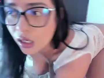 Chaturbate Sex Chat of mensia_hernandez