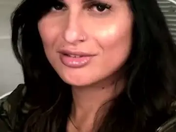 Chaturbate Watch Live Sex Cams of kxaxmichelle