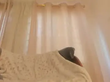 Chaturbate Watch Live Sex Cams of isabelsexysmile_