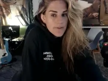 Chaturbate Live Sex of katiecutie_5