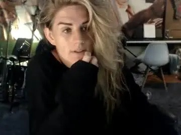 Chaturbate Nude Webcam of katiecutie_5
