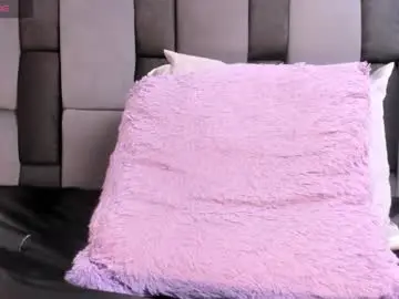 Chaturbate Live Sex Cam of nicolle_smithh_