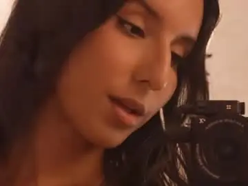 Chaturbate Adult Webcam of bella19__