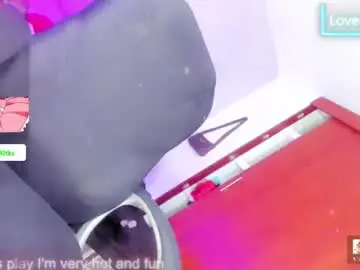 Chaturbate Best live sex cam show of sophia_horny19