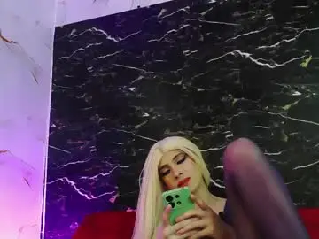 Chaturbate Adult Video Chat of crislingery_doll