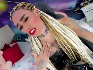 Chaturbate Live Sex Cam of kilye_nellaa