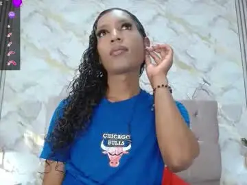 Chaturbate Sex Cam of mia_hiills