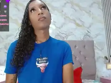 Chaturbate Free Live Porn of mia_hiills