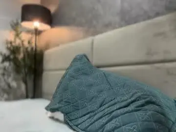 Chaturbate Live Sex Cam of ts_danielahugecock_xxx