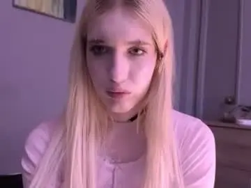 Chaturbate Adult Video Chat of sweetcrystalll