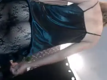 Chaturbate Sex Cam of carlai_2