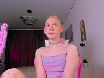 Chaturbate Live Sex of mikaella_nicole