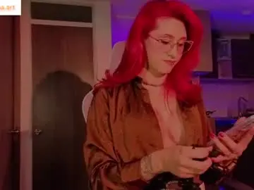 Chaturbate Live Sex Cam of julianna_saenz