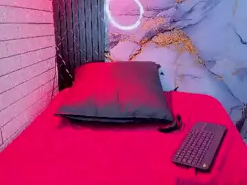 Chaturbate Live Sex Cam of maevekuro