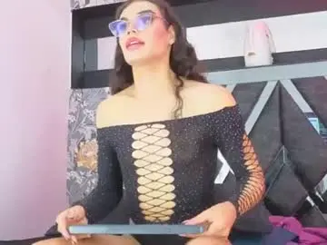 Chaturbate Free Live Porn of camila_bella_